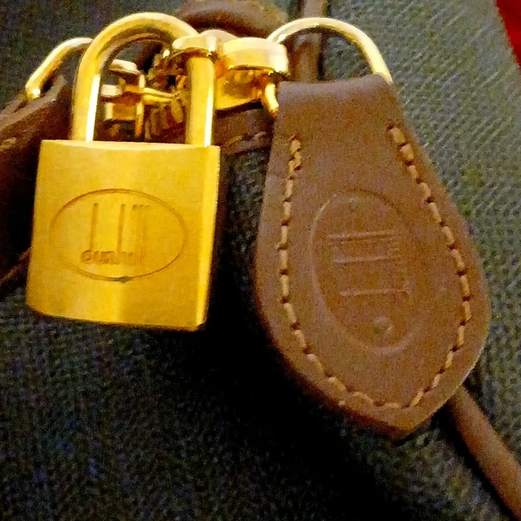 AUTHENTI DUNHILL BNWOT Green and Brown Duffel Bag - Picture 3 of 12